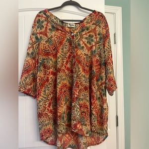 Show Me Your MuMu button down top